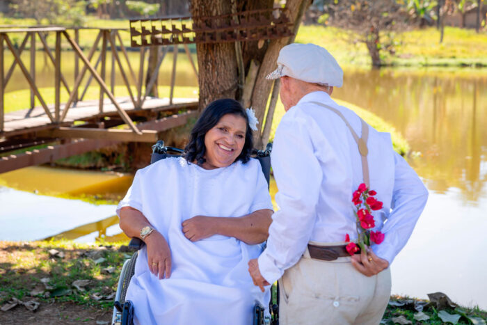 Idoso de 100 anos ganha ensaio fotográfico de pré-casamento 2 idoso de 100 anos e sua noiva