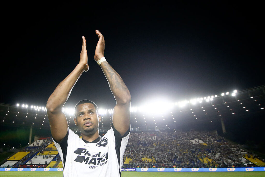 Botafogo realiza o primeiro treino no Catar para a Copa Intercontinental 1 junior santos by vitor silva botafogo editada