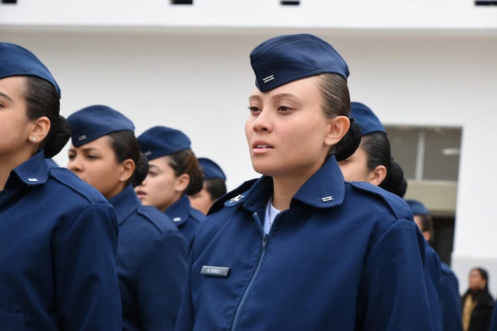 Apenas 10% do efetivo das Forças Armadas do país é composto por mulheres 1 mulheres nas Forças Armadas