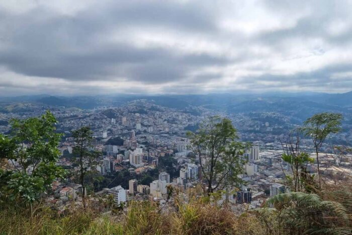 Temperaturas aumentam em JF e máxima fica na casa dos 28 graus ao longo da semana 1 temperaturas
