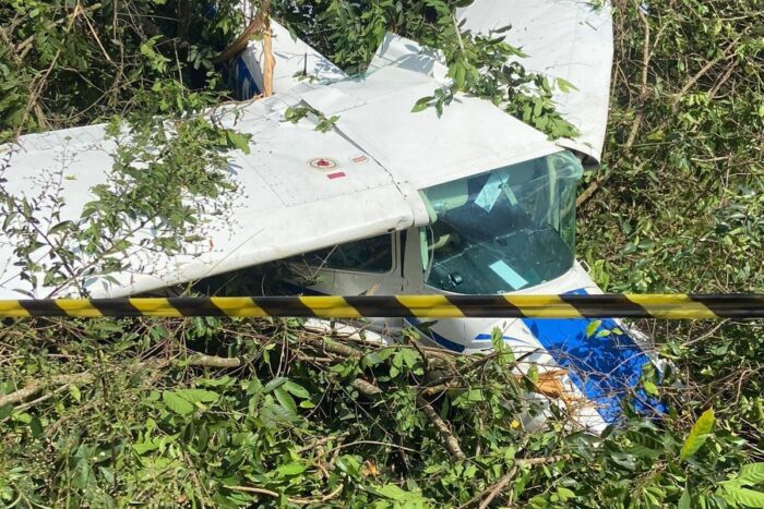 Em Muriaé, avião realiza aterrissagem de emergência com duas pessoas a bordo 1 6F9C0AEC 009D 4A88 ADEF C63554C84C68