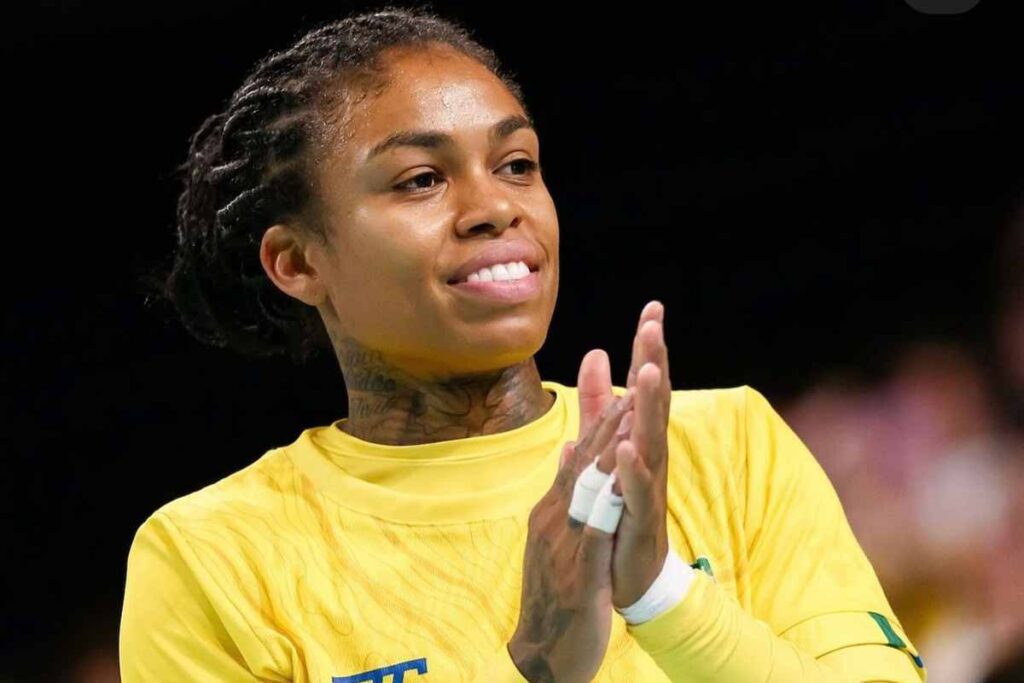 Capitã da seleção feminina de handebol jogou por escola de Juiz de Fora 2 Bruna de Paula.jpg. Reproducao Instagram