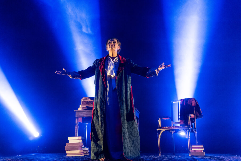 'Helena Blavatsky - A voz do silêncio' é apresentado em JF neste fim de semana 2 Helena Blavatsky