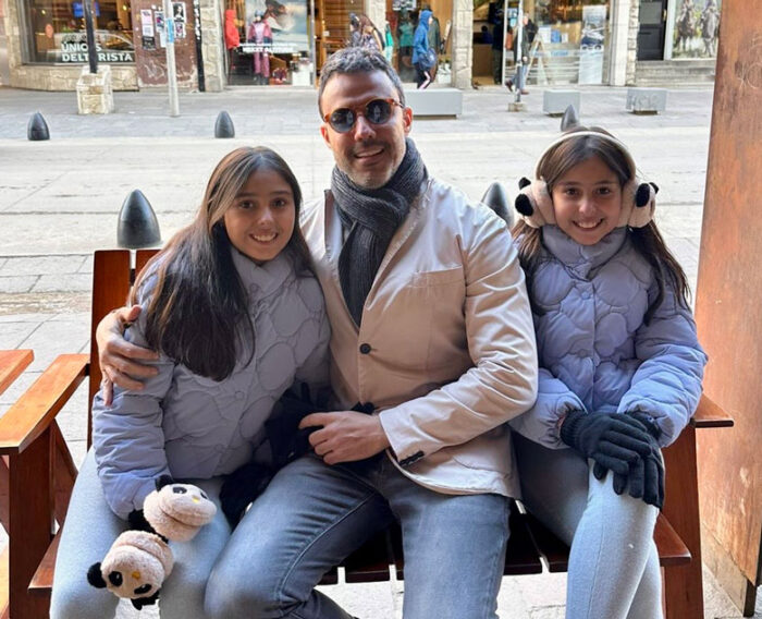 Coluna Cesar Romero - 30/07/2024 2 Homem com meninas 290724 enviada pelo CR com corte