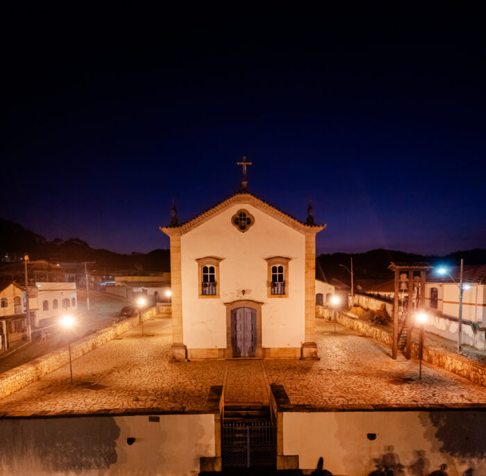 Santana dos Montes: escola recupera tradição da viola na cidade 2 Santana dos Montes