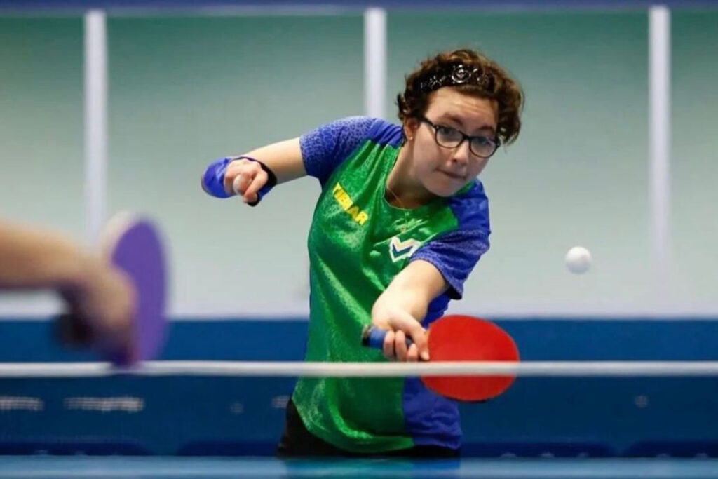 Neta de juiz-forano, mesatenista de 16 anos vai para a Paralimpíada de Paris 2 Sophia Kelmer 2.jpg. Foto Reproducao Instagram