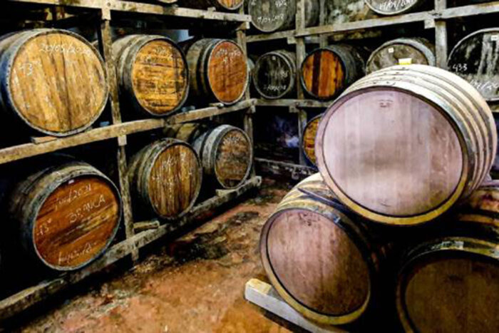Minas lidera produção de cachaça no Brasil com 13,5 milhões de litros anuais 1 Minas lidera produção de cachaça no Brasil com 13,5 milhões de litros anuais