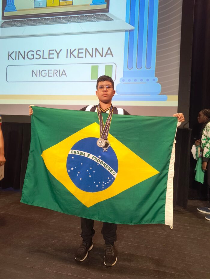 Jovens mineiros são premiados em olimpíada internacional de matemática 2 emanuelmineiropremiado2 Arquivo Pessoal