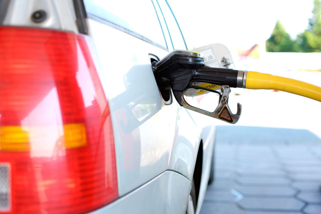 Petrobras aumenta gasolina em R$ 0,20 por litro a partir desta terça 1 postos de combustível