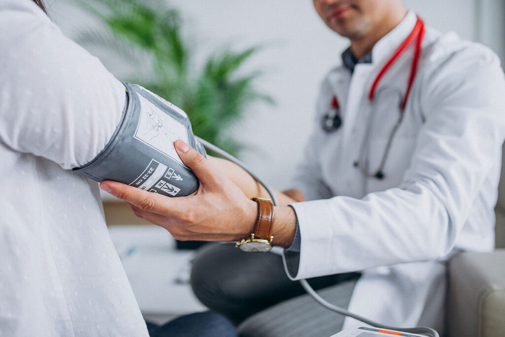 RioSaúde tem mais de 60 vagas abertas com salários de até R$ 16 mil 1 medicosaude