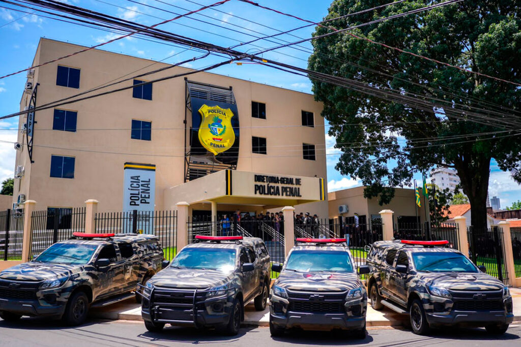 Polícia Penal de Goiás abre edital com 1.600 vagas para ensino superior 1 policia penal go