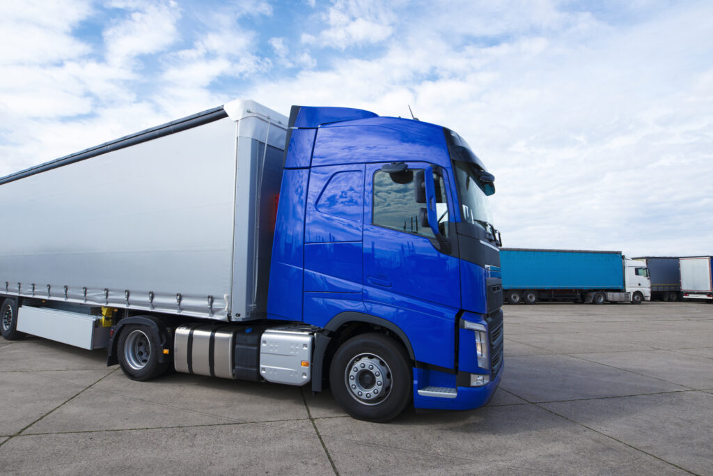 Justiça cancela penhora de caminhão único de produtor rural 1 truck long vehicle ready delivering transport