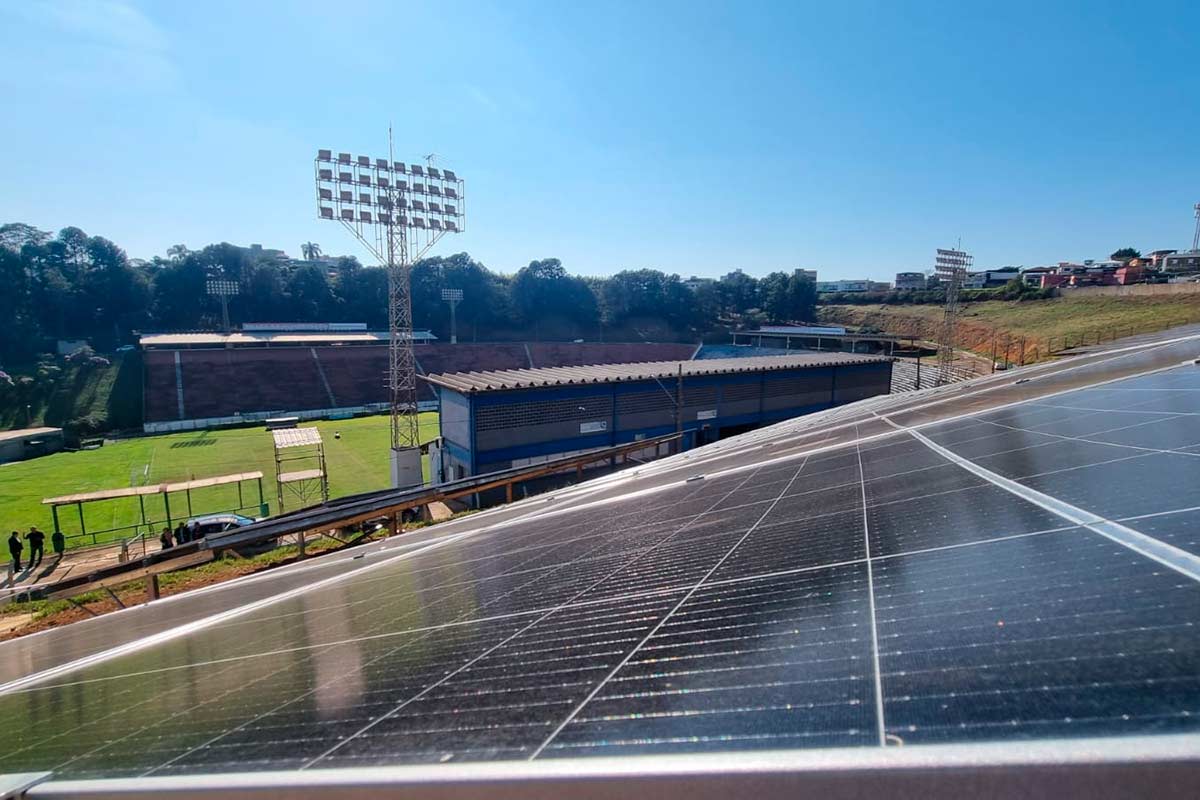 usina-fotovoltaica-estádio-municipal-foto-leonardo-costa-2 usina-fotovoltaica-estádio-municipal-foto-leonardo-costa-2