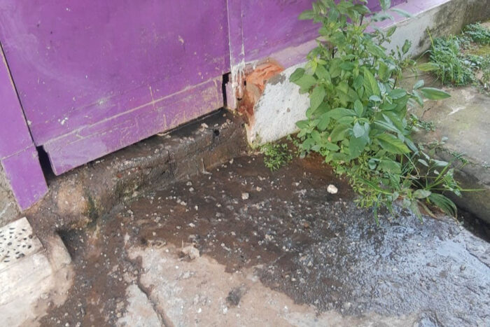 Vazamento de esgoto preocupa moradores na Zona Norte 2 vu vazamento esgoto