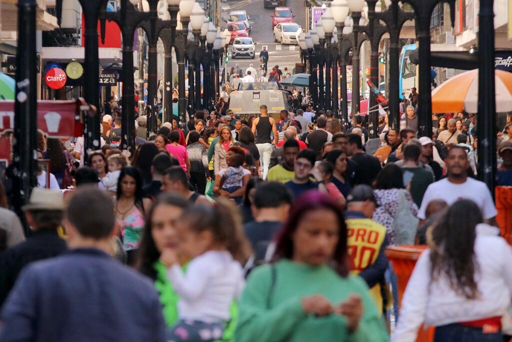 Febraban: para 72% da população, país está melhor ou igual a 2023 1 AUMENTO DA POPULACAO FELIPE COURI 7