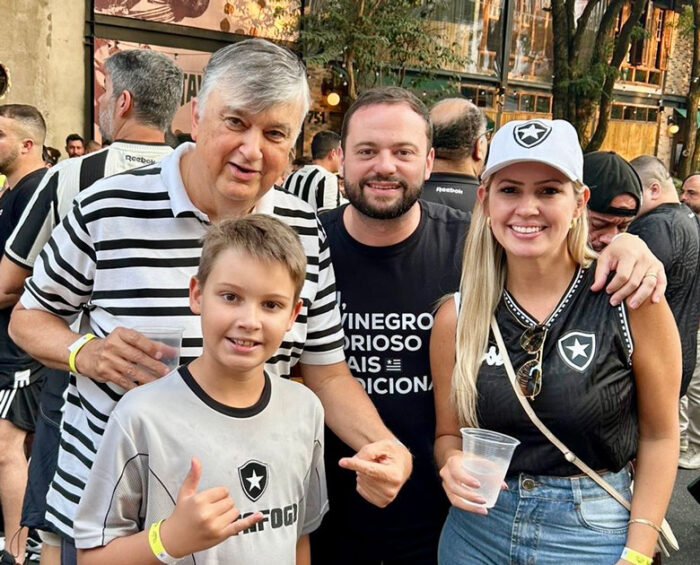 Coluna Cesar Romero – 22 de agosto de 2024 1 Botafogo familia 210824 enviada pelo CR 1