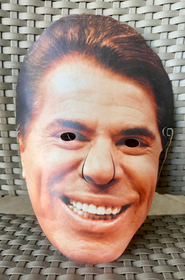 Coluna Cesar Romero – 20 de agosto de 2024 2 Mascara Silvio Santos 190824 enviada pelo CR IMG 2276