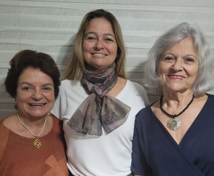 Coluna Cesar Romero – 14 de agosto de 2024 1 Tereza Sarchis com Andrea Iasbeck Meurer e Ana Maria Iasbeck 130824 enviada pela Giglia