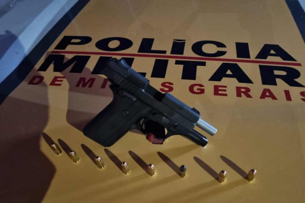 Vereadora é detida por carregar arma de fogo na bolsa 1 arma apreendida em Dona Euzebia divulgacao PMMG