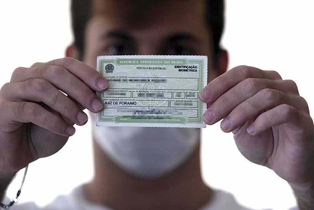 Jovens têm até 6 de maio para tirar o título de eleitor