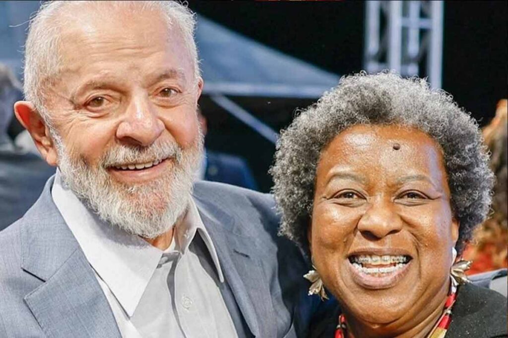 Com Macaé Evaristo, PT de Minas ganha a primeira vaga no ministério de Lula 1 Lula escolhe deputada Macaé Evaristo como substituta de Silvio Almeida