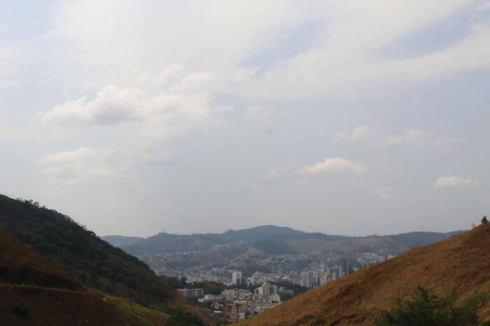 Fim de semana de eleição tem previsão de temperaturas amenas 1 Como fica o tempo durante a primavera? Veja previsão