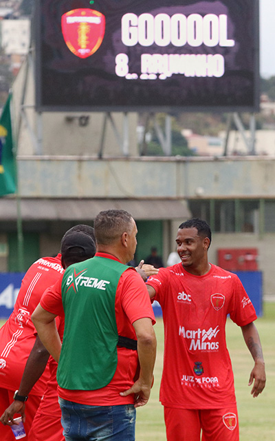 Massacre no Municipal: Tupynambás vence Atlético Três Corações por 8 a 0 2 bruninho baeta by couri