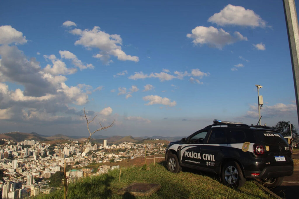 Homem é preso em flagrante por ameaçar ex-namorada em Juiz de Fora 1 Inquérito que apurou morte de motoboy é concluído sem indiciamentos