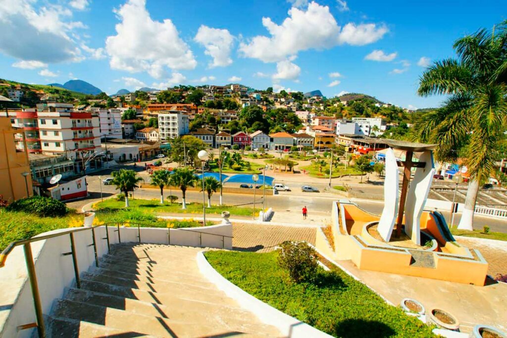 Justiça suspende aumento no salário de vereadores de cidade da região 1 divino divulgacao prefeitura divino editada