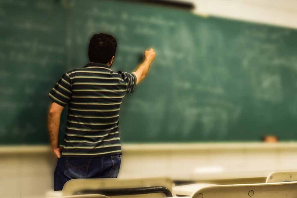 Enem dos professores: MEC anuncia concurso unificado para seleção de professores de escolas públicas 1 Professores terão desconto de 15% em hotéis de todo o Brasil