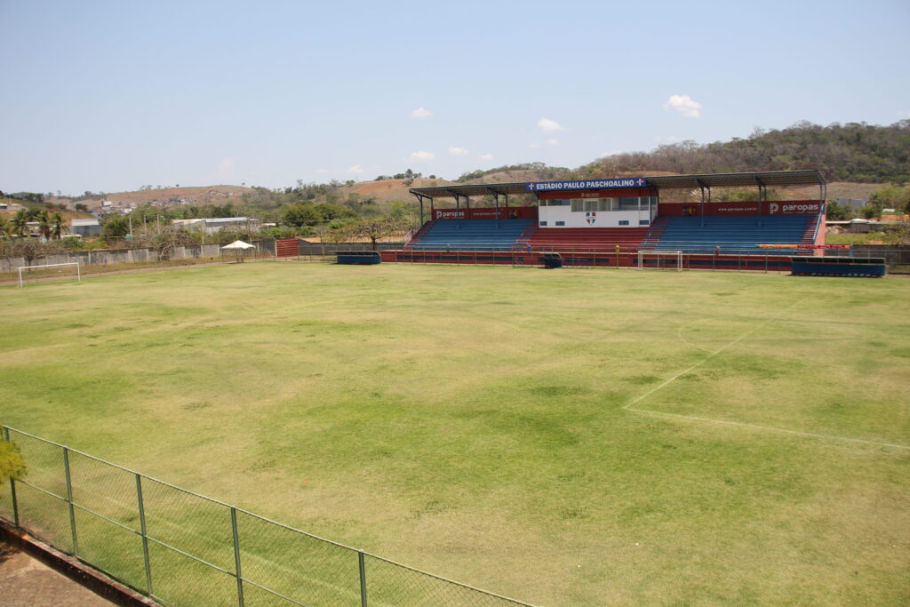 Aymorés envia laudos à FMF para jogar em Ubá 2 Por falta de espaço para o VAR, Aymorés passará a jogar no estádio do Ubaense (Foto: Igor Adler)