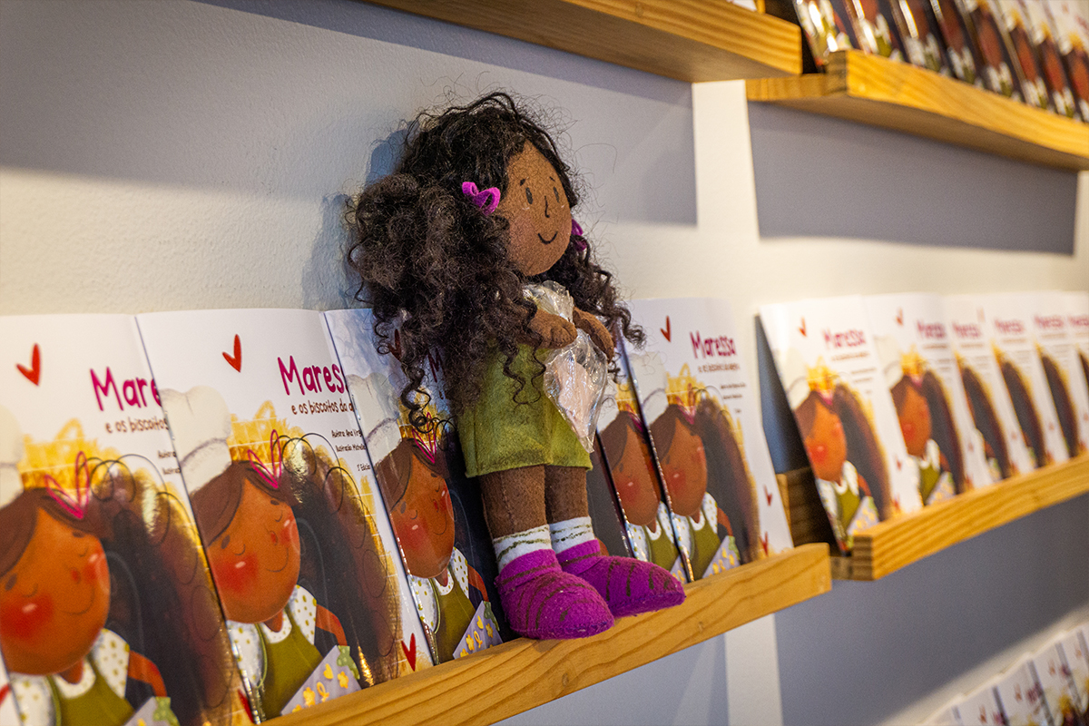 Semana da Criança: Literatura infantil vive revolução inclusiva 1 Maressa e os biscoitos da alegria 2