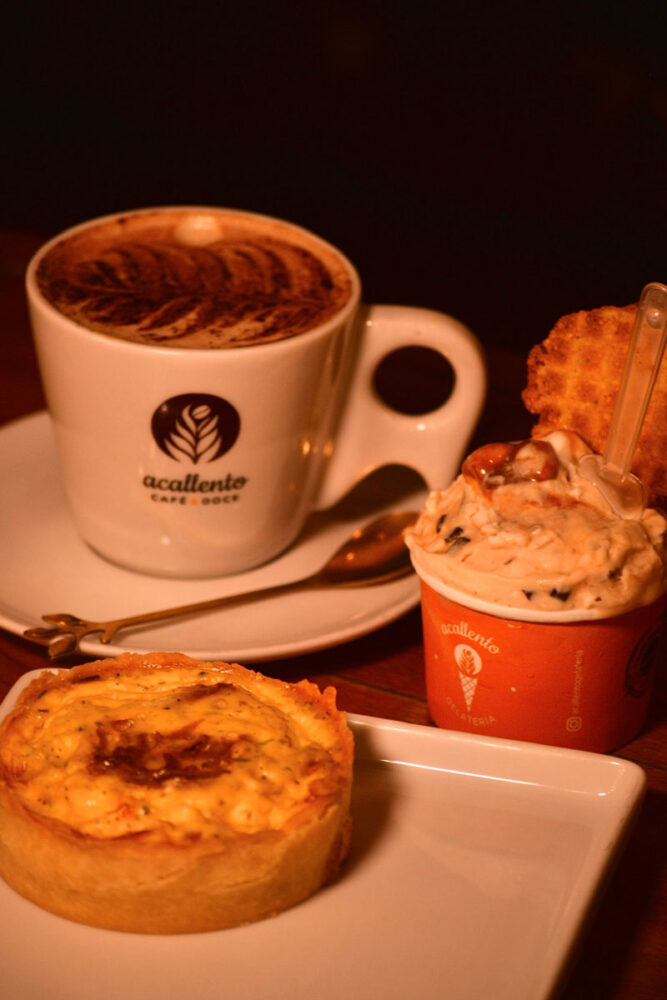 Cafeterias de Juiz de Fora criam combos de R$35 para concurso 'Pé de café' 1 Pe de Cafe Acallento Mirella Mota