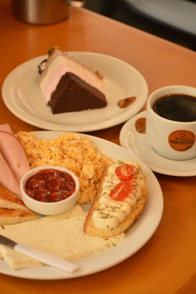 Cafeterias de Juiz de Fora criam combos de R$35 para concurso 'Pé de café' 8 Pe de Cafe Manchester Mirella Mota