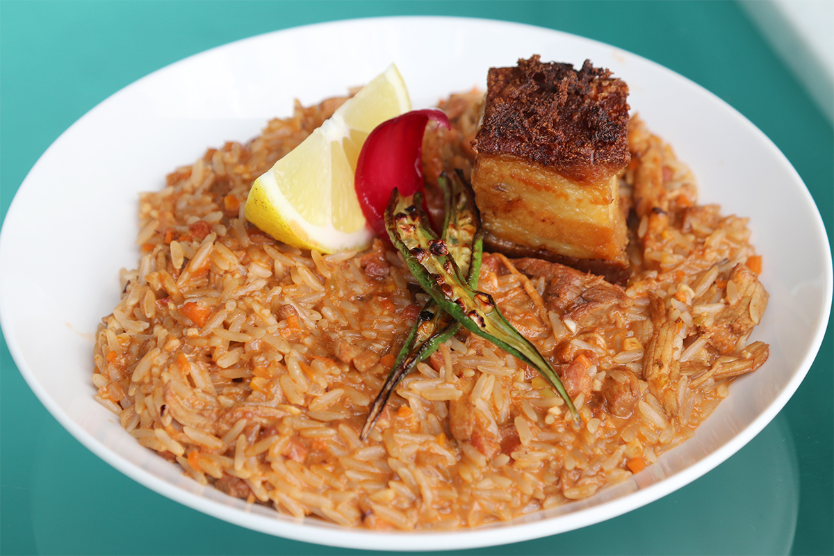 Conheça a receita do Arroz Meloso de Porco do Madame Geváh 1 Madame Gevah