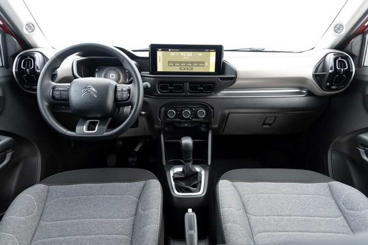 Citroën Basalt busca união de espaço, motor e preço para competir no mercado de SUVs 2 citroen basalt foto divulgacao citroen 2 espaco interno