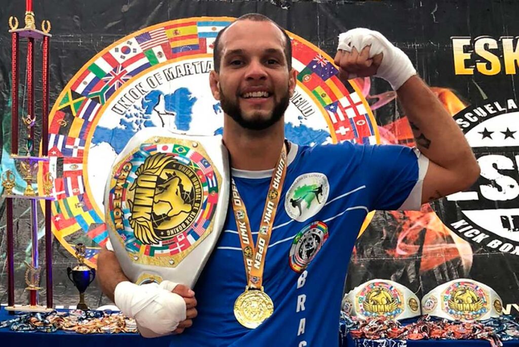 Lutador da região supera tentativa de homicídio e é campeão mundial de boxe 3 daniel dhonata by arquivo pessoal editada