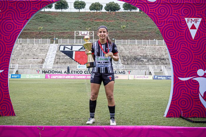 Juiz-forana de 14 anos vence o Campeonato Mineiro de futebol sub-17 3 juiz-forana eliza