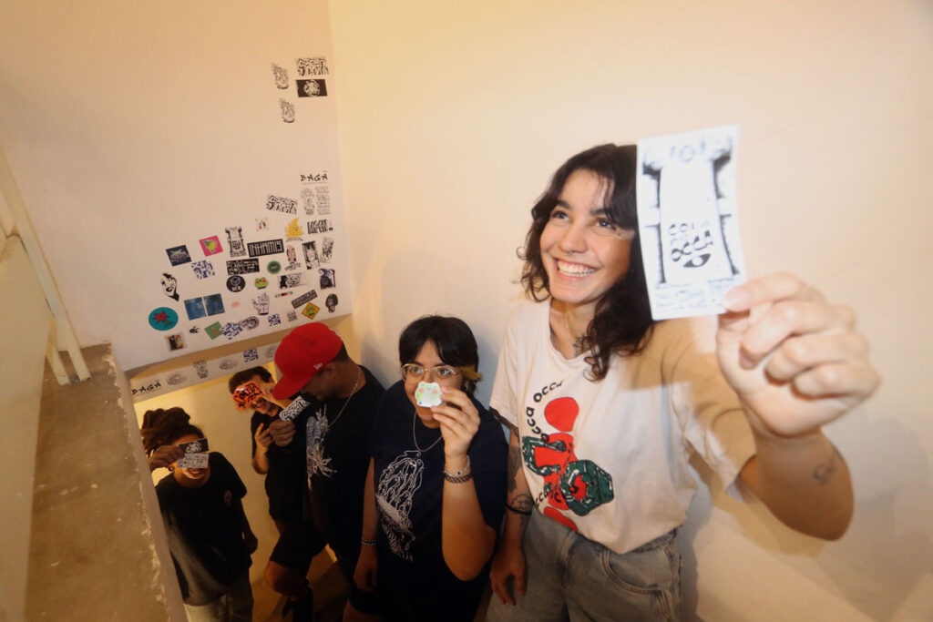 Entenda o que é sticker e conheça juiz-foranos que têm seus trabalhos espalhados pelas ruas 3 sticker
