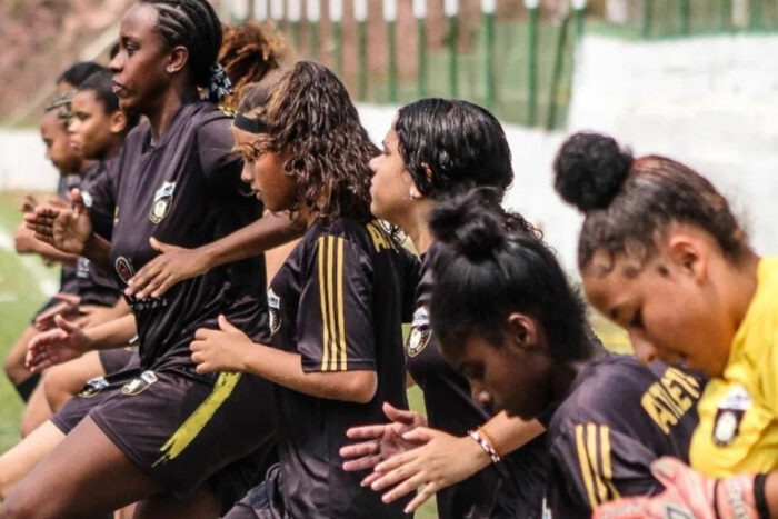 Equipe feminina de Juiz de Fora busca apoio para participar de campeonato na Espanha 1 villa cruz
