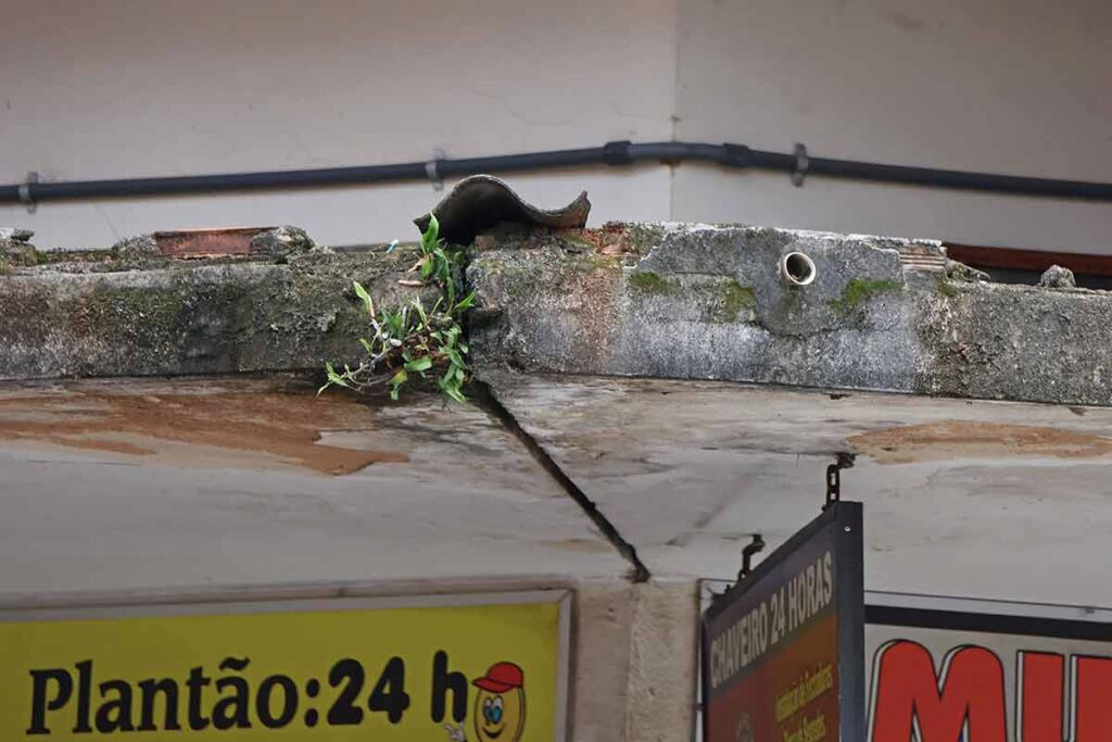 Após tragédia, PJF intensifica fiscalização de marquises no Centro de Juiz de Fora 1 01 MARQUISE FLORIANO PEIXOTO FOTO LEONARDO COSTA