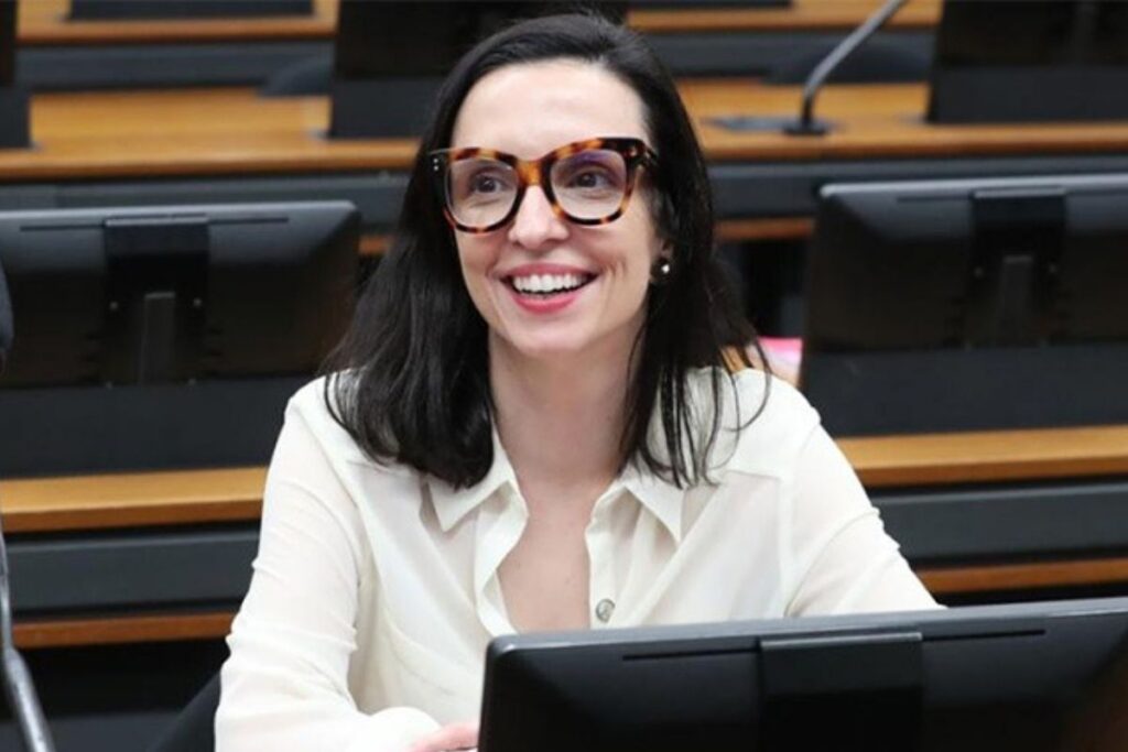 Projeto de Ana Pimentel estabelece medidas de combate à misoginia 1 (Foto: Divulgação/Câmara dos Deputados)