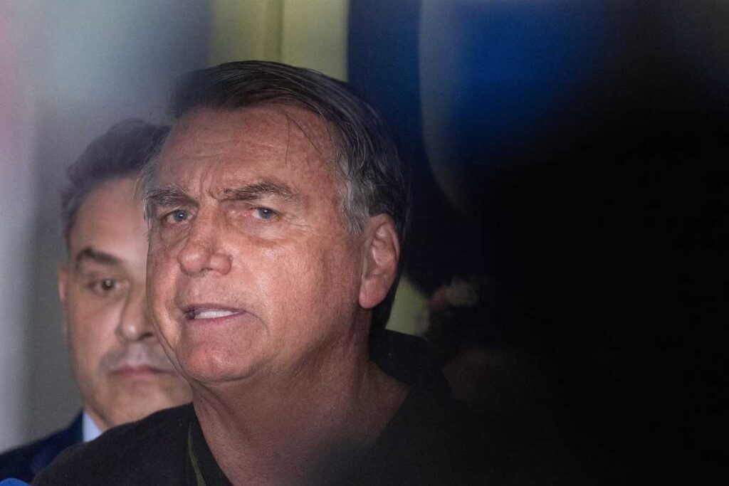 Bolsonaro: saiba o que o ex-presidente pode ou não pode fazer após decisão de Moraes 1 bolsonaro golpe