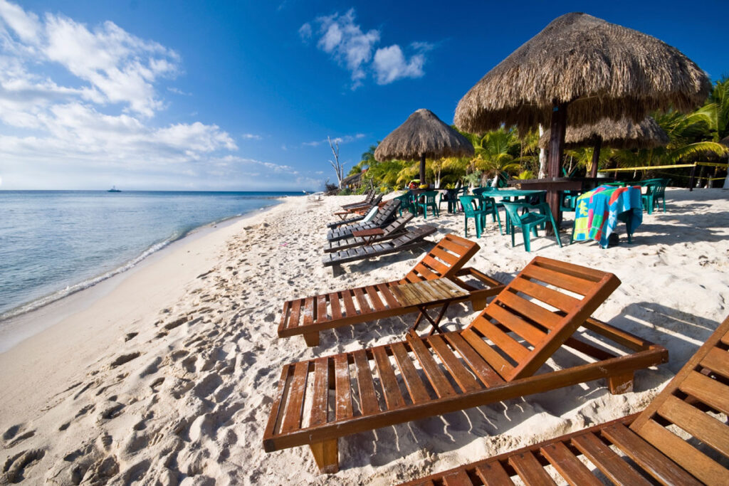 Destinos ‘fora do comum’ atraem viajantes em 2025; saiba cidades mais procuradas e tendências 3 Cozumel destinos fora do comum