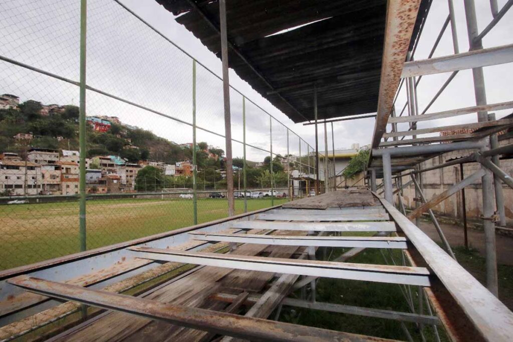 Cerâmica-5.jpg.-Felipe-Couri Cerâmica-5.jpg.-Felipe-Couri