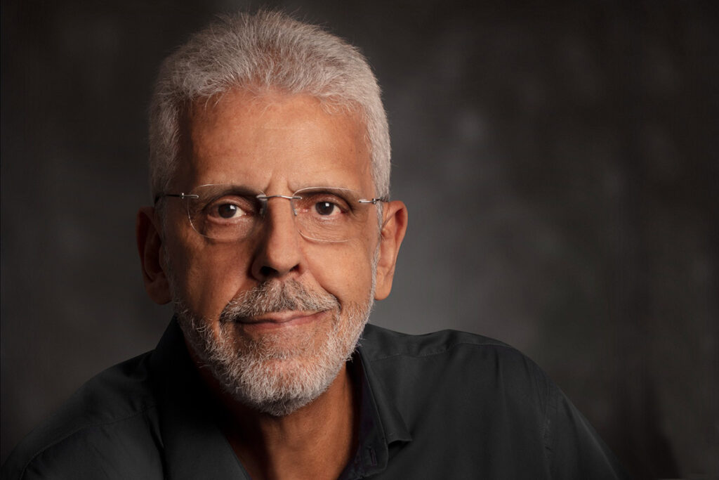 Ernesto Rodrigues lança novo livro da trilogia sobre a TV Globo: 'Tentou continuar fazendo boa TV sem cair de boca no popularesco' 2 Ernesto Rodrigues lança novo livro da trilogia sobre a TV Globo: "Tentou continuar fazendo boa TV sem cair de boca no popularesco" Vale Tudo