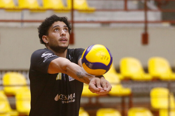 Ainda sem reforços, JF Vôlei se prepara para Superliga B 2 JF VOLEI FELIPE COURI 9