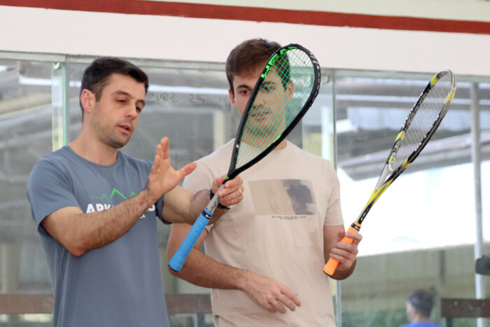 Presente nos Jogos Olímpicos de 2028, squash pode ser praticado em JF 2 Squash. Leonardo Costa 1
