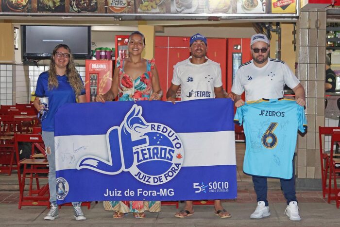 Mais de 50 torcedores do Cruzeiro vão de Juiz de Fora ao Paraguai para a final da Copa Sul-Americana 1 jf zeiros cruzeiro
