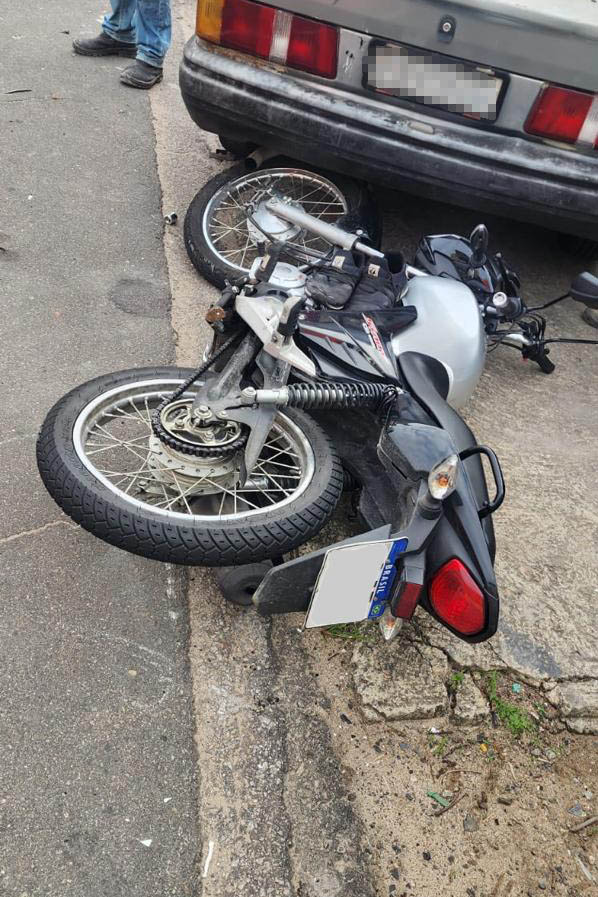 Motociclista fica ferido em colisão frontal com carro na Serra dos Bandeirantes 1 moto acidente